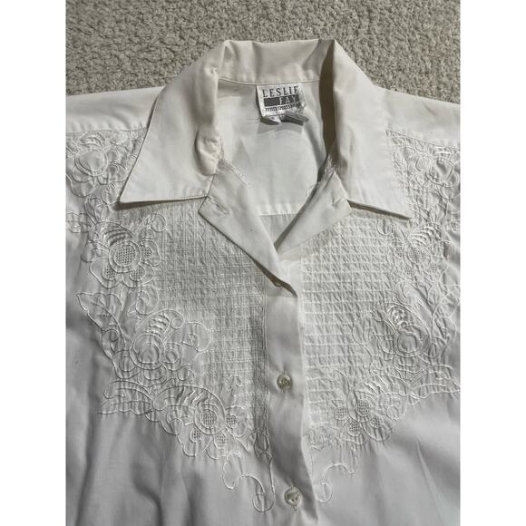Leslie Fay Women's Size 12 Long Sleeve Embroidered Buttons Up Collared Top White - Picture 2 of 10